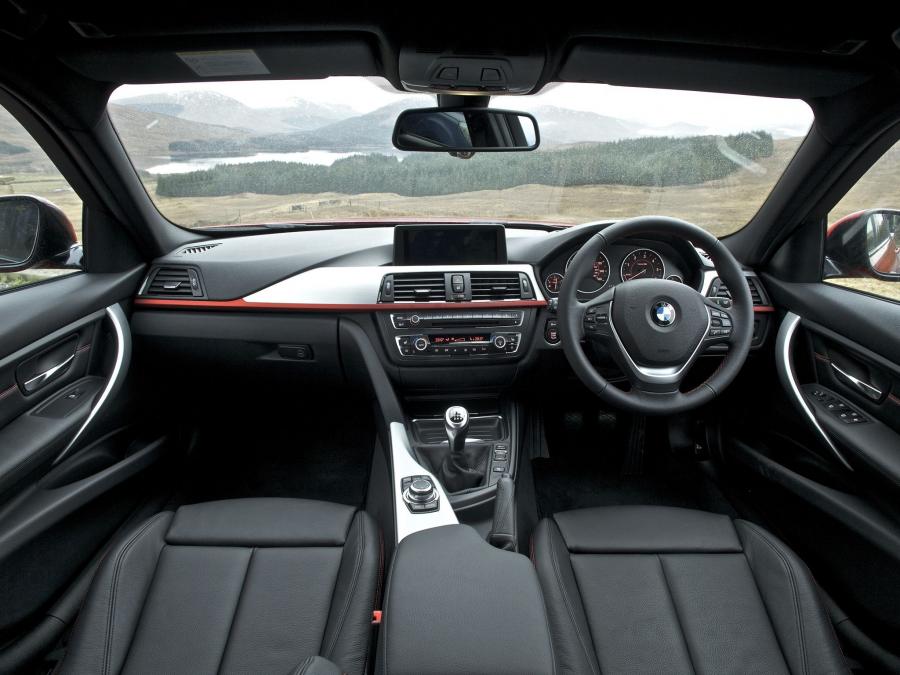  BMW 320d Sedan Sport Line 2012 года  (UK) (фото 6 из 16)